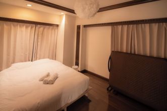 기타 4 Sunmallcrest306