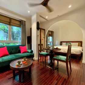 Room 1 Maison Nha Truc Bach Lake, Huyền Shop Hotels