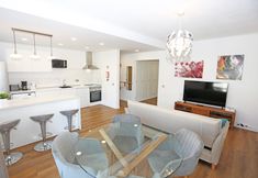 Lainnya 4 B61 - Carnation Sun Apartment in Lagos