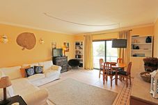 기타 A71 - Pinheiros Flat in Lagos