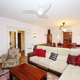 Room 1 C27 - 托拉尔蒂尼亚路公寓, Porto de Mos Beach 酒店