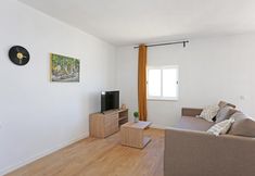 Others 4 X 06 - 1 Bed Apartment in Quinta da Ponte