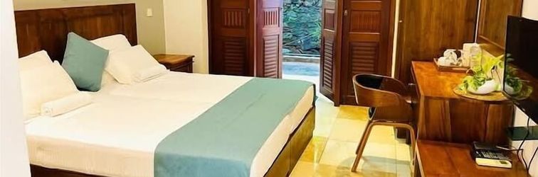 Lain-lain Grand Rockland Hotel