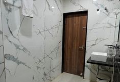 Others 3 Hotel Samrat