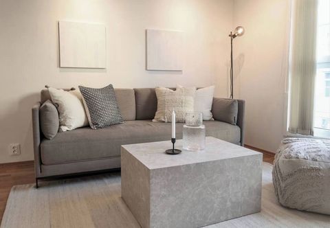 Others Spacious Apartment Right in the City Centre