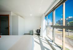 Others 3 Tabas by Blueground Parque & Mall