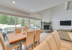 其他 4 Walk to Ski Lift: Family-friendly Windham Townhome