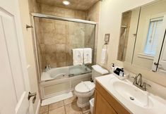 Others 4 Vidal Manor 4BR Oasis w Pool Cabana- Wilton Dr