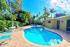 Others Vidal Manor 4BR Oasis w Pool Cabana- Wilton Dr