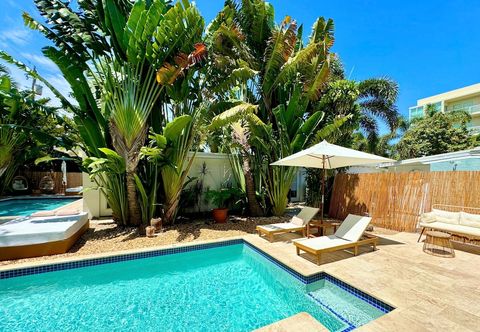 Others Islands Inn on the Drive - Reflection Room - Queen Bed - B3