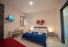 Lainnya 2 Quadri Pino Near The Sea 6