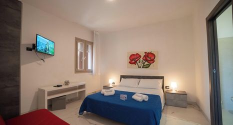 Lainnya 2 Quadri Pino Near The Sea 6