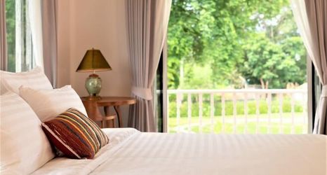 Others 2 Phi Private Villa: Luxury Riverside: Near Old Town • Breakfast, Laundry, Free Pickup (3 Nights up)