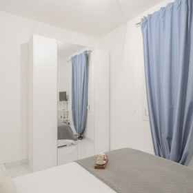 Room 1 Luce Apartment by Rent all Como, Province of Como Hotels