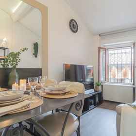 Primary image 1 Pretty Studio in Old Town by Rent all Como, Barni Apartments