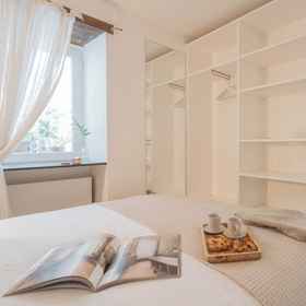 Room 1 พริตตี สตูดิโอ อิน โอลด์ ทาวน์ บาย เรนท์ ออล โคโม, อพาร์ทเม้นท์ Barni