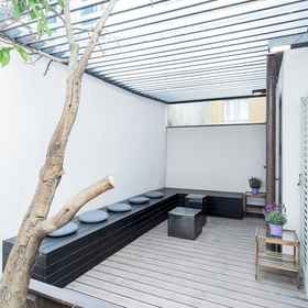 Primary image1Shades Of Como With Private Terrace by Rent all Como,Barni飯店