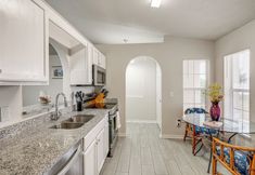 Others 3 8 Mi to Legoland: Winter Haven Home w/ Lanai!