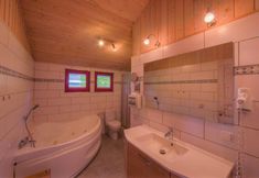 기타 7 Ferienhaus mit Sauna im Ferienpark Mirow