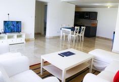 Others 4 Spacious Apartment Retreat