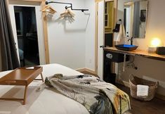 Others 3 Green Acres Retreat