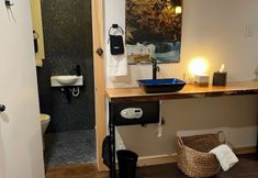 Others 7 Green Acres Retreat