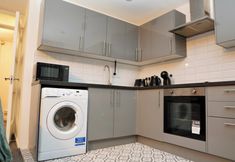 기타 5 1br, Balcony, Cityview, Office, Ws98