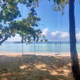 Front of property 8 Mamatua N. Saleo Villa, Pasir Timbul Raja Ampat Hotels