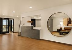 อื่นๆ 5 LivAway Suites- Syracuse