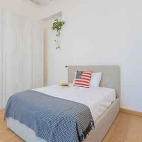 Room 1 Wine Not Apartment in Como City Centre by Rent all Como, Province of Como Hotels