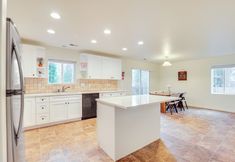 Others 7 Hike, Shop & More: Auburn Family Getaway!