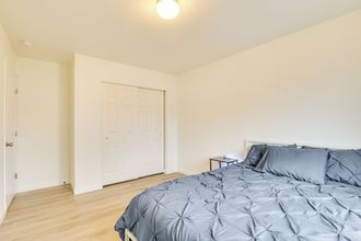 Others 4 Hike, Shop & More: Auburn Family Getaway!