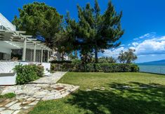 Others 6 Salt Stone Beach Front Retreat by Estia