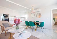 Others 3 Genteel Home Constitución