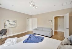 Others 7 Sunshine House 3 BDR for 8!