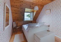 Others 2 Apartment in Lampaul-plouarzel by the Beach