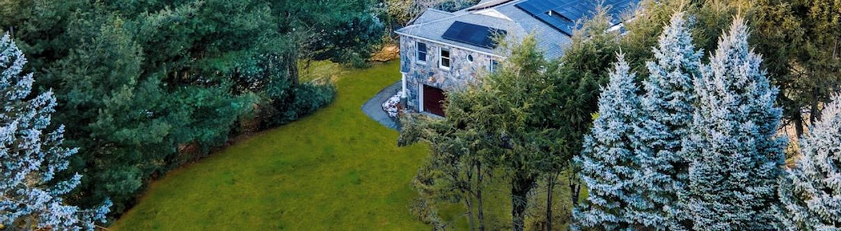 Others Hudson River Views + Firepit, Patio, Dog Run, Game Room Stone Manor