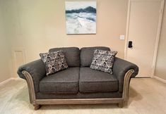 อื่นๆ 5 Charming Room Rentals in Southern Lakeland: Central & Cozy