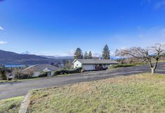 Others 3 Outdoor Adventurer's Oasis in White Salmon