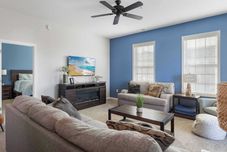 Lainnya Villages at Five Points- West