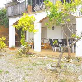 Room 1 Maria Pl in Calella de Palafrugell, El Port de la Selva Hotels