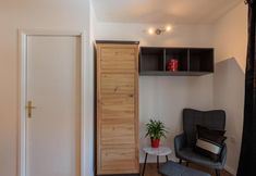 Others 5 Charming Apartments Tome With Pool