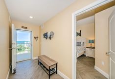 Others 2 Dolphin Key 504 - Premier