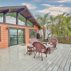 Primary image 1 Paradise Along Boca Ciega Bay, Eckerd College Hotels