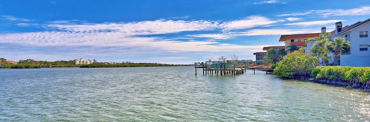 Others Sea Club #49 - Beach Oasis