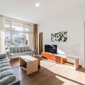 Room 1 อพาร์ตเมนต์กว้างขวางใกล้ชายหาด - Tulipani, โรงแรม & ที่พัก Lej & Laj Residence