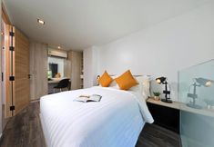 Others 2 Naiharn Loft near Beach UTL B325