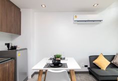 Others 4 Naiharn Loft near Beach UTL B325