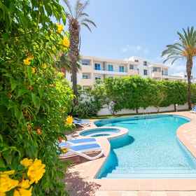 Primary image1Lagos Ocean View 3 With Pool by Homing，Porto de Mos Beach飯店