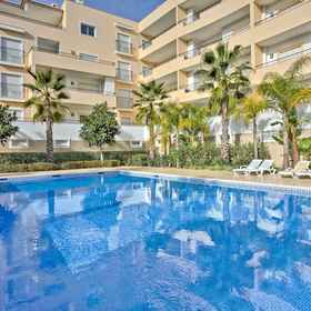 Primary image1Lagos Palm Tree 1 With Pool by Homing，第一个欧洲奴隶市场飯店